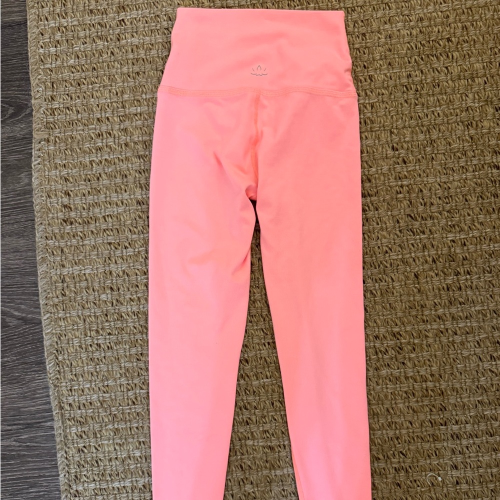 XS beyond yoga leggings